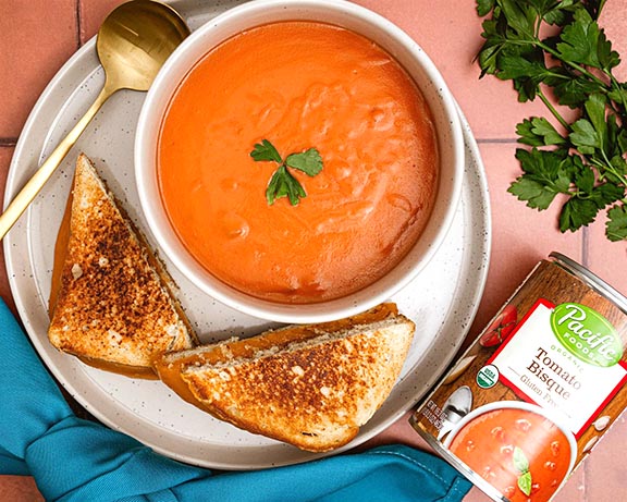 Grilled Cheese and tomatoe soup
